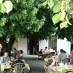 Hotel Logis Restaurant Le Plantevin 3*