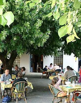 Hotel Logis Restaurant Le Plantevin 3*