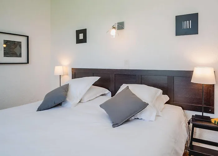 Logis Restaurant Le Plantevin 3* Propiac