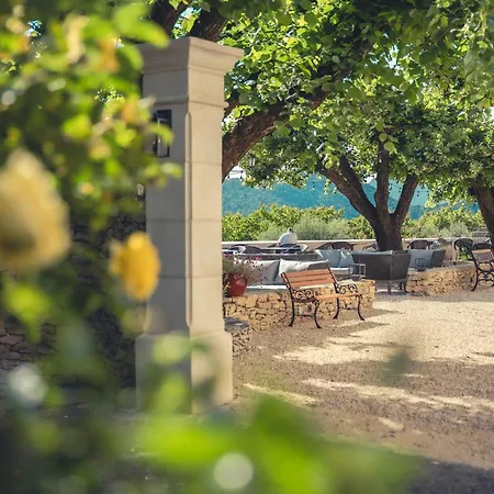 Logis Restaurant Le Plantevin Otel